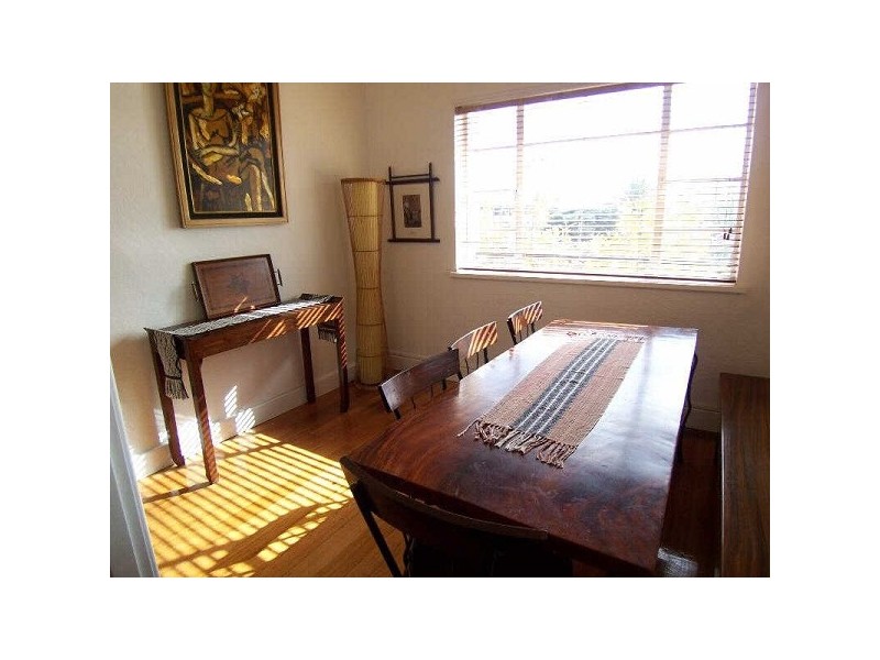 2/145  Fitzroy Street, St Kilda VIC 3182