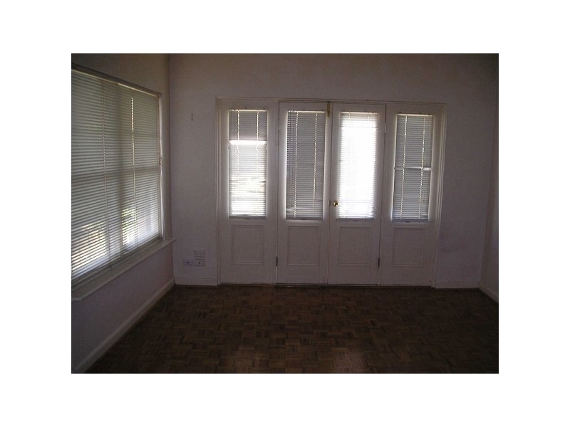 09/22  Dalgety Street, St Kilda VIC 3182