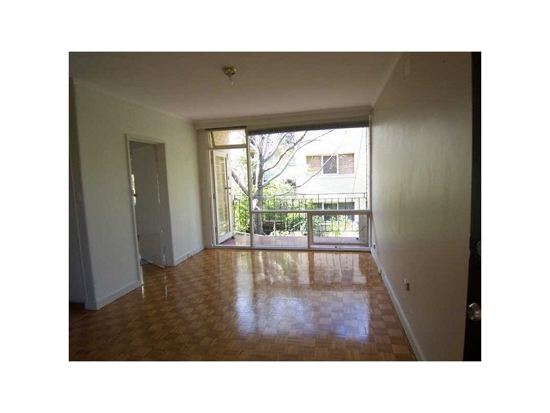 3/18-20  Selwyn Avenue, Elwood VIC 3184