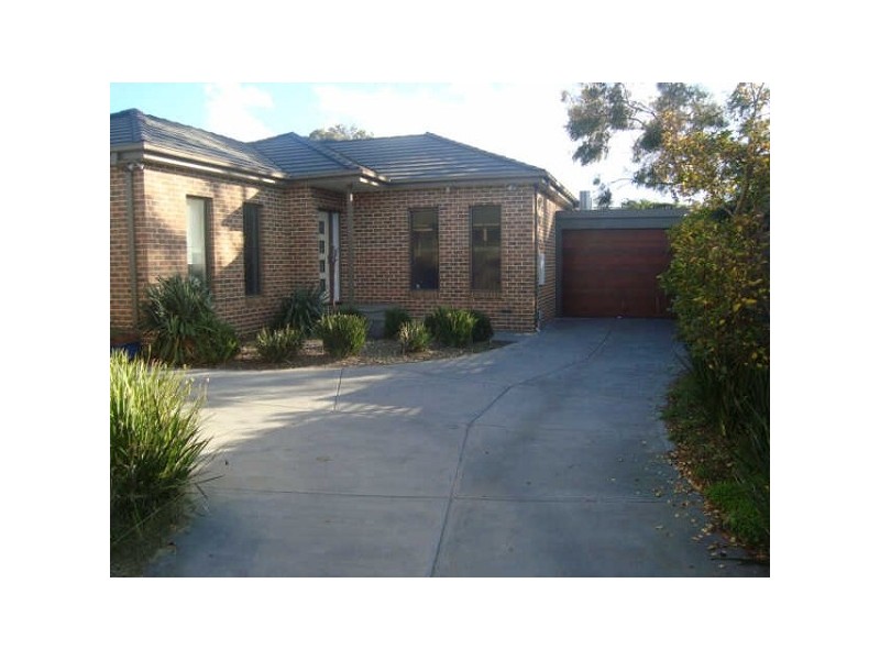 2/1  Draper Street, Mckinnon VIC 3204