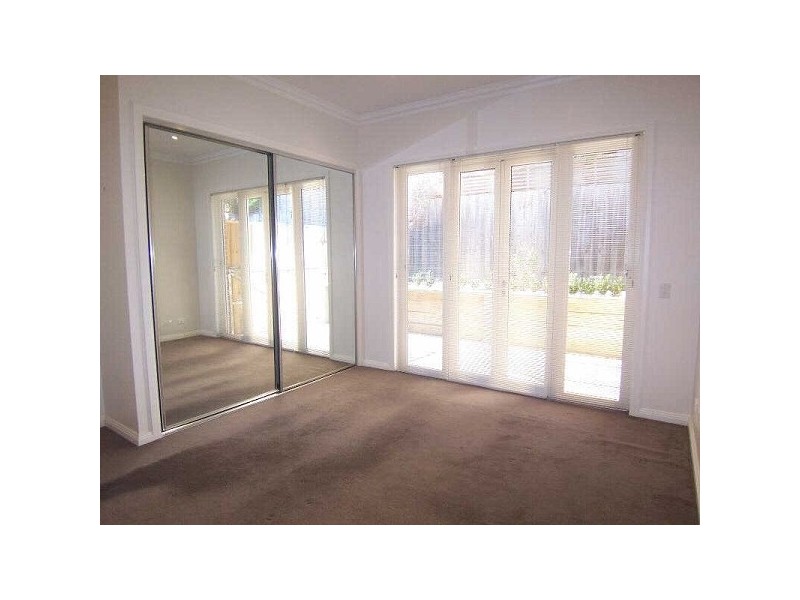 10B  College Street, Elsternwick VIC 3185