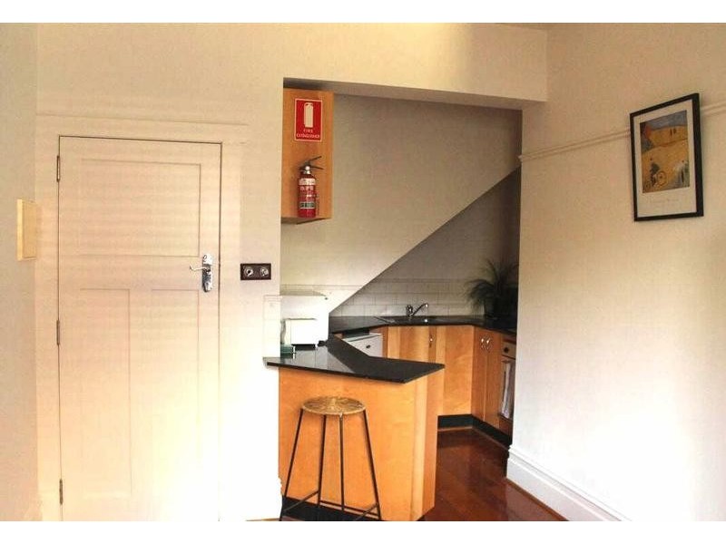 2/2A  Dalgety Street, St Kilda VIC 3182