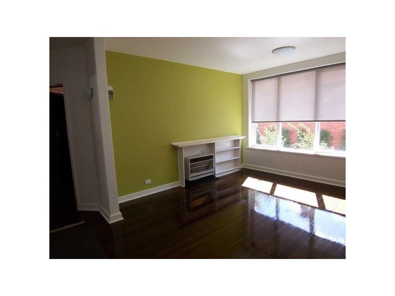 2/21  Kingsley Street, Elwood VIC 3184