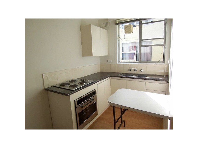 12A/44  Alexandra St, St Kilda East VIC 3183