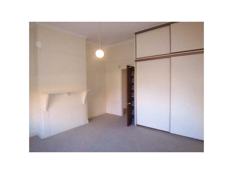 37E  Acland Street, St Kilda VIC 3182