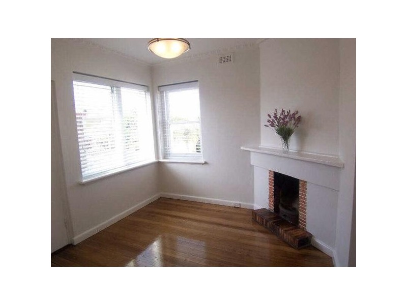 9/57  Ormond Esp, Elwood VIC 3184