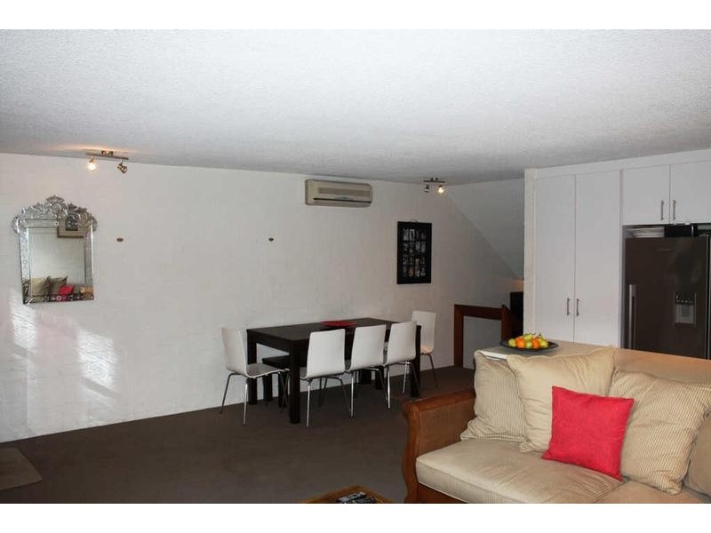 20A  Napier Street, South Melbourne VIC 3205