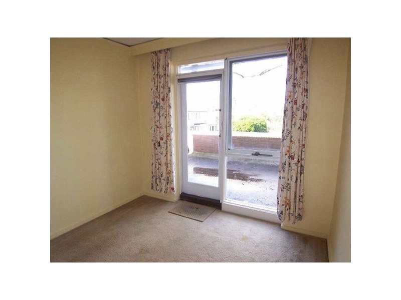 14/1  Whitehall Court, Caulfield North VIC 3161