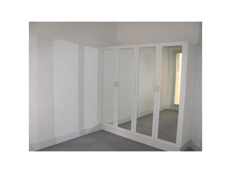 2/23a  The Esplanade, St Kilda VIC 3182