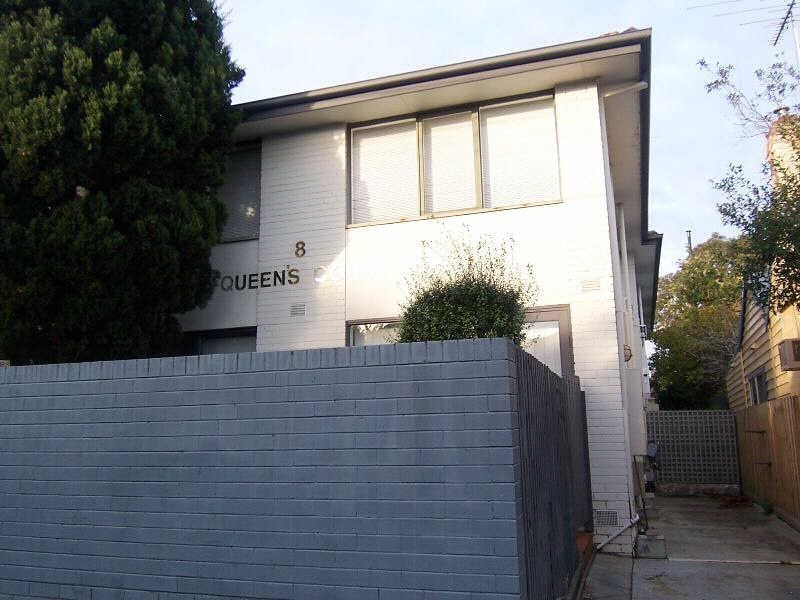 4/8  Queen Street, St Kilda East VIC 3183