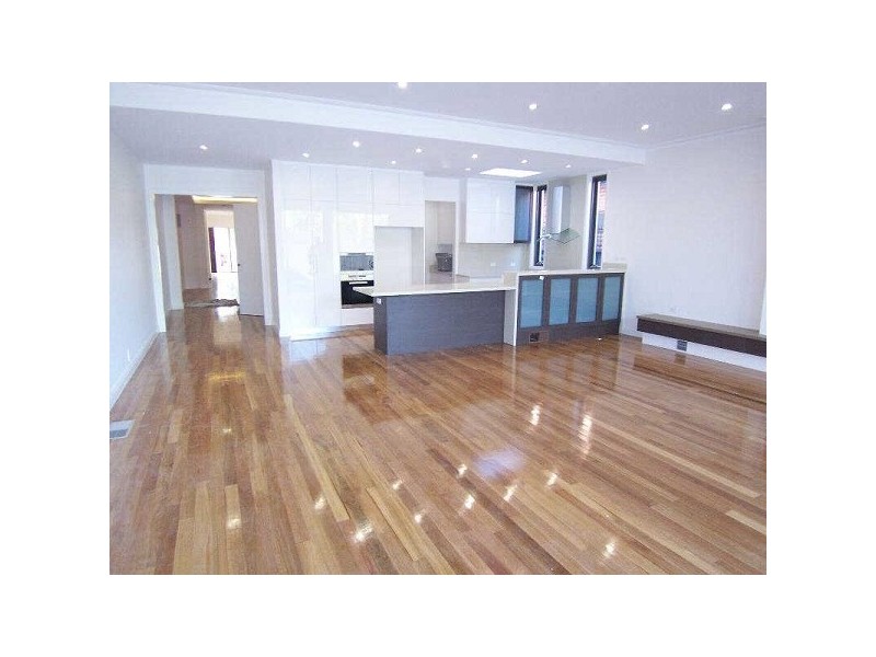 33B  Carlingford Street,, Elsternwick VIC 3185