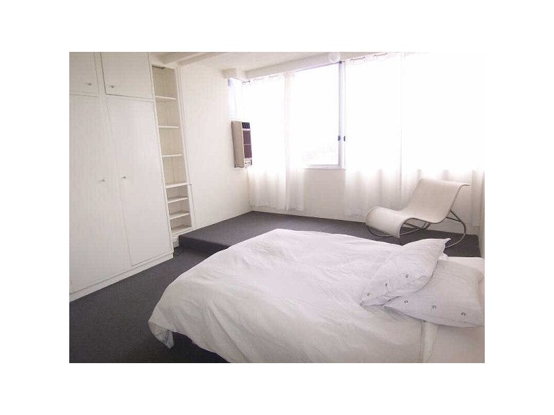 7D/12  Marine Parade, St Kilda VIC 3182