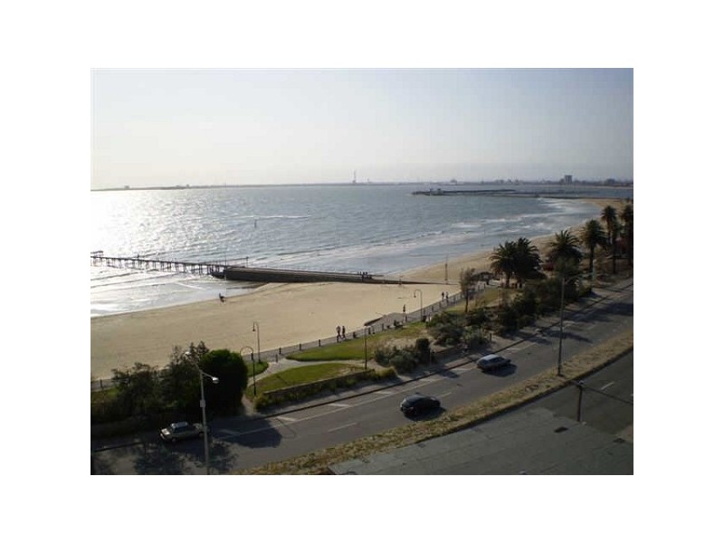 7D/12  Marine Parade, St Kilda VIC 3182