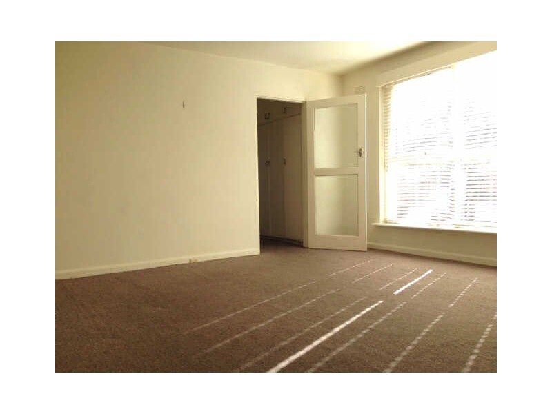 1/54  Barkly Street, St Kilda VIC 3182