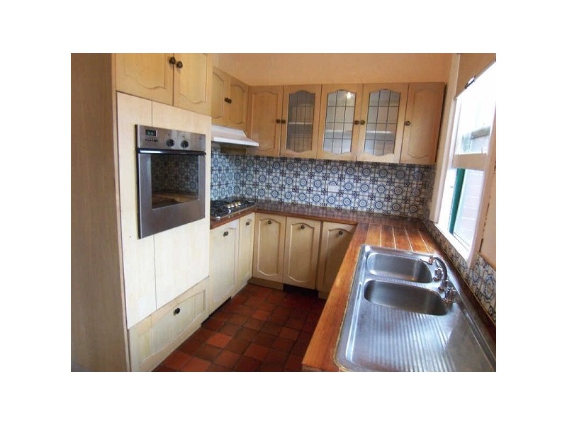 21  The Avenue, St Kilda East VIC 3183