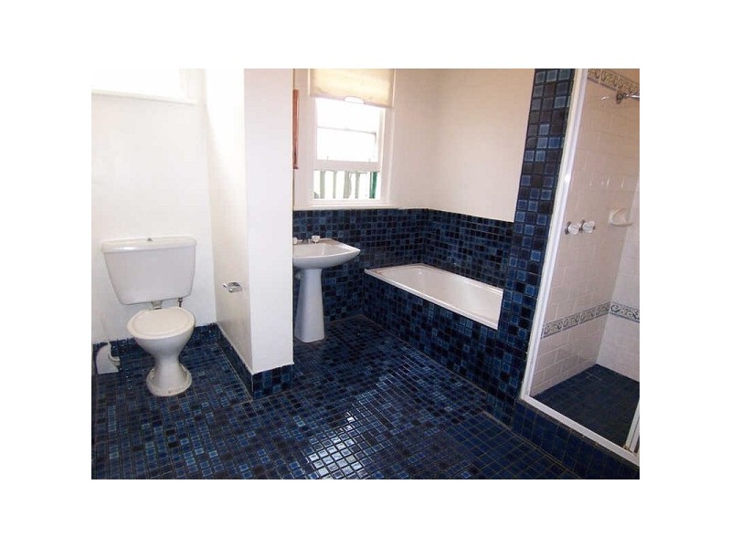 21  The Avenue, St Kilda East VIC 3183