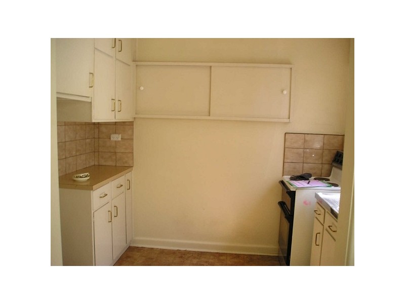 9/4  Dickens Street, Elwood VIC 3184