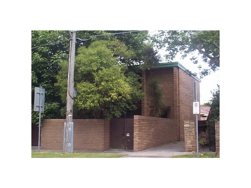 138  Centre Road (aka – 7/23 Thomas St), Brighton East VIC 3187