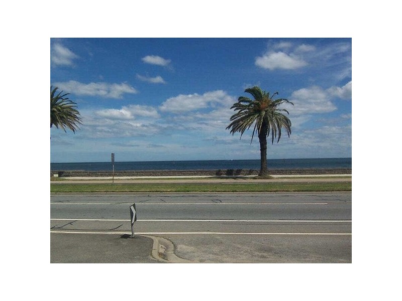 212  Beaconsfield Pde, Middle Park VIC 3206