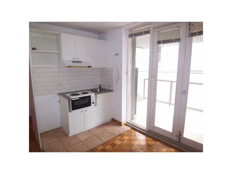 8/340  Beaconsfield Parade, St Kilda West VIC 3182
