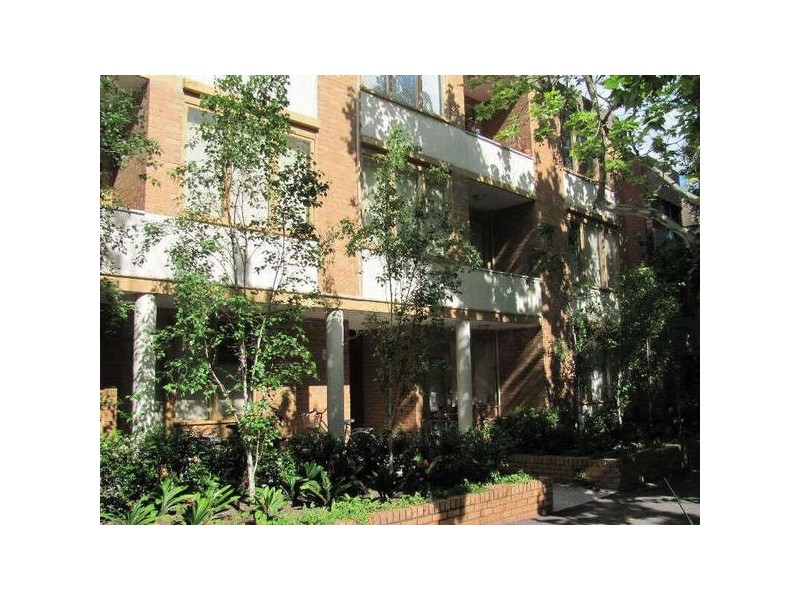 01/28  Arnold Street, South Yarra VIC 3141