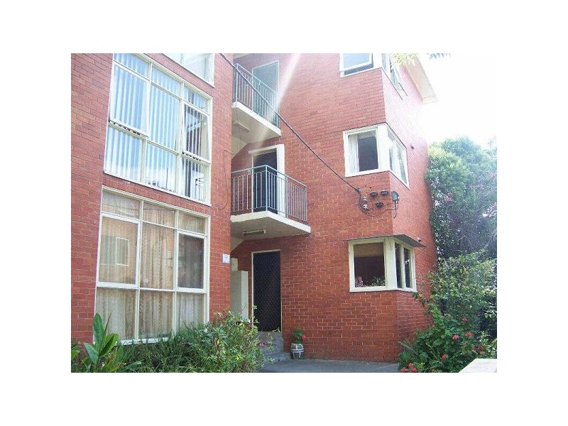 5/1  Fiona Court, St Kilda VIC 3182