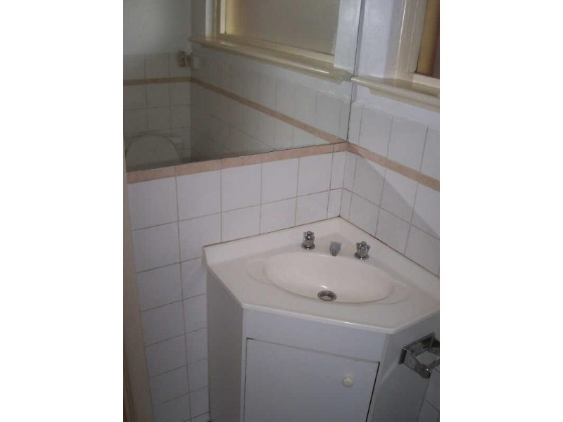 1/22  Dalgety Street, St Kilda VIC 3182