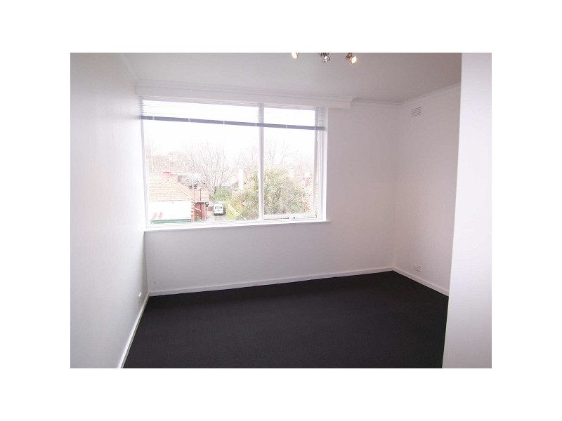 18/225  Canterbury Road, St Kilda West VIC 3182