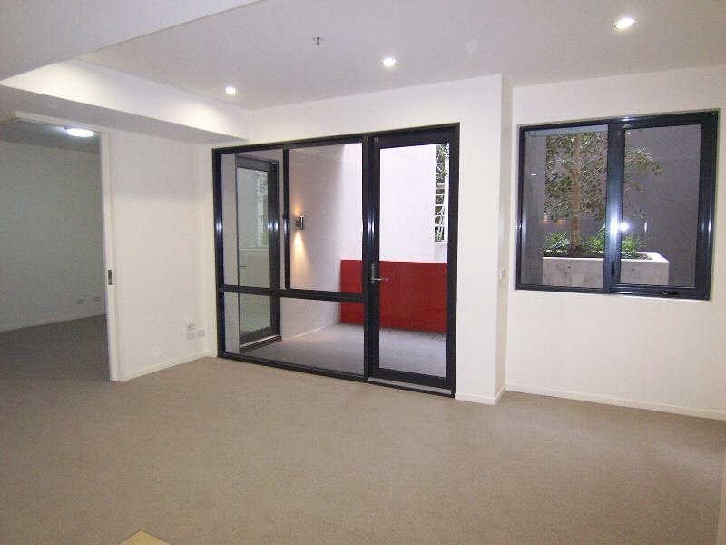 201/216  Rouse Street, Port Melbourne VIC 3207