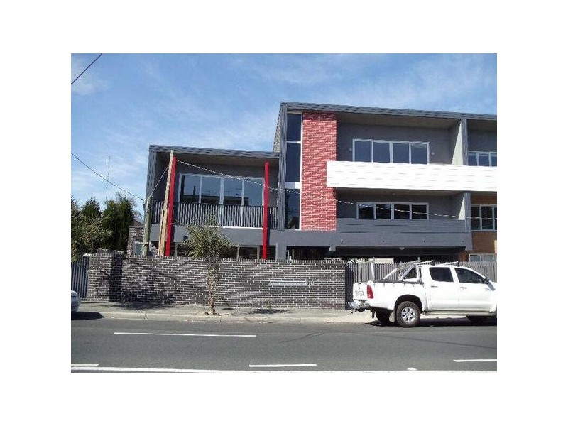 1A/327  Inkerman Street, St Kilda East VIC 3183