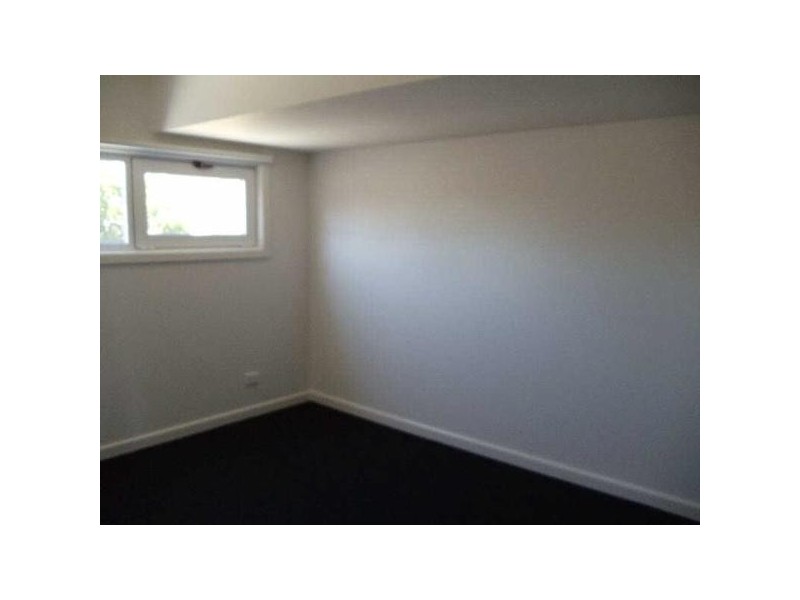3a/327  Inkerman Street, St Kilda East VIC 3183