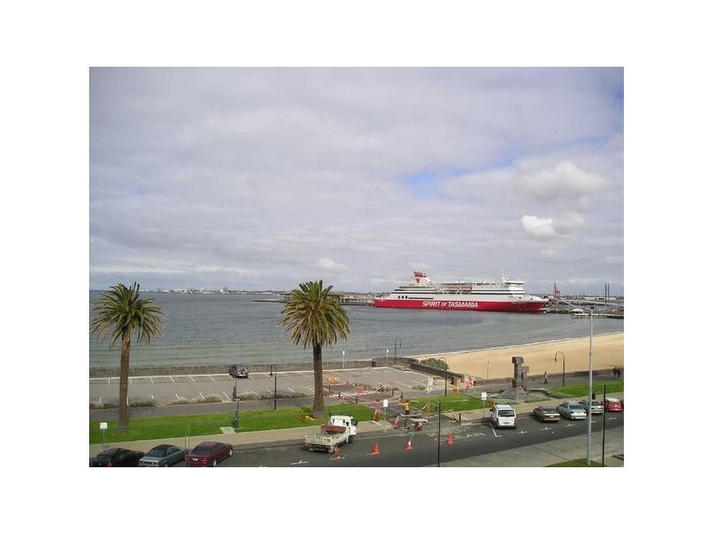 406/49  Beach Street, Port Melbourne VIC 3207