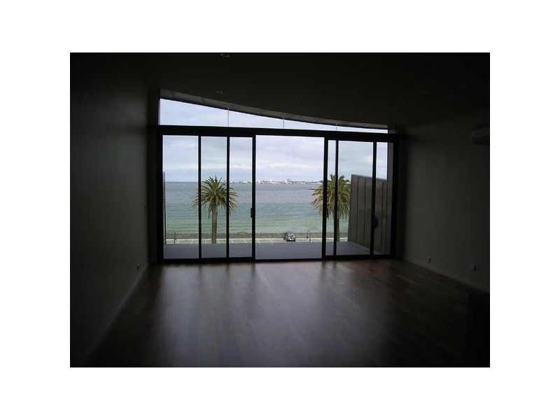 406/49  Beach Street, Port Melbourne VIC 3207