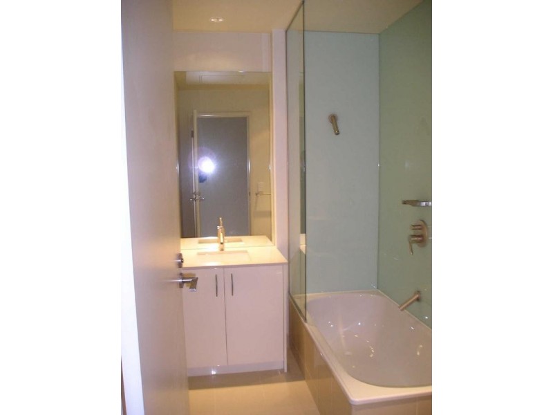 406/49  Beach Street, Port Melbourne VIC 3207