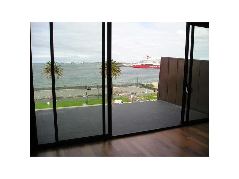 406/49  Beach Street, Port Melbourne VIC 3207