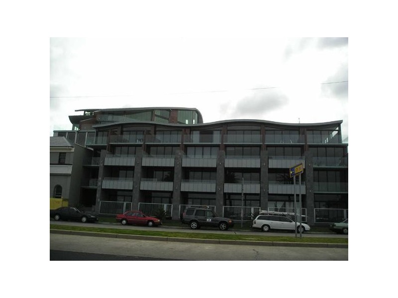 406/49  Beach Street, Port Melbourne VIC 3207
