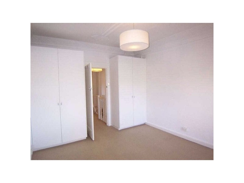 4A  Shelley Street, Elwood VIC 3184