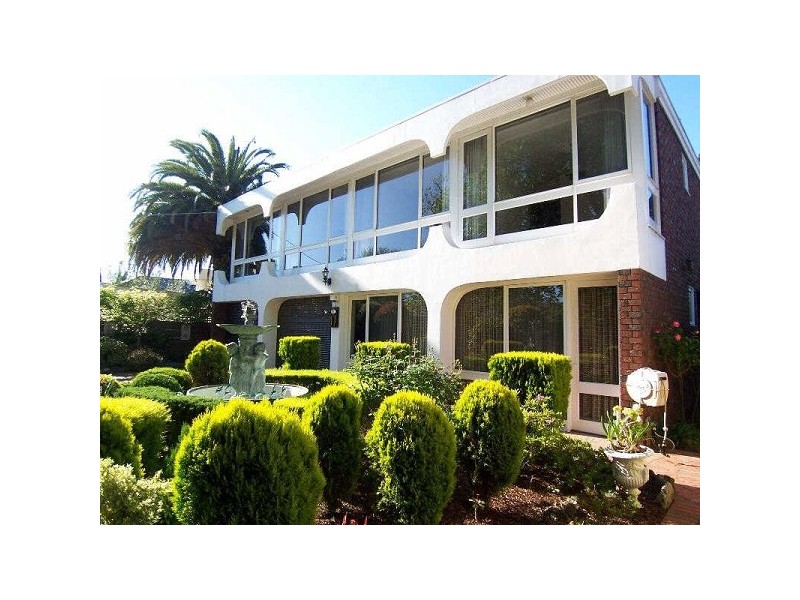 17  North Road, Brighton VIC 3186