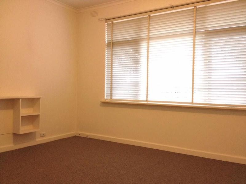 6/19  Pine Avenue, Elwood VIC 3184