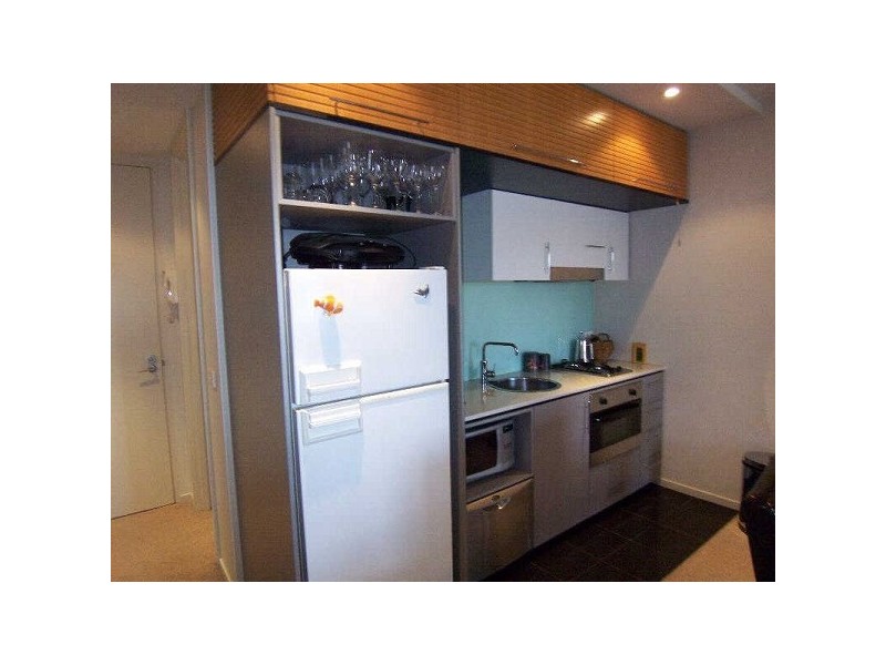 32/220  Barkly Street, St Kilda VIC 3182