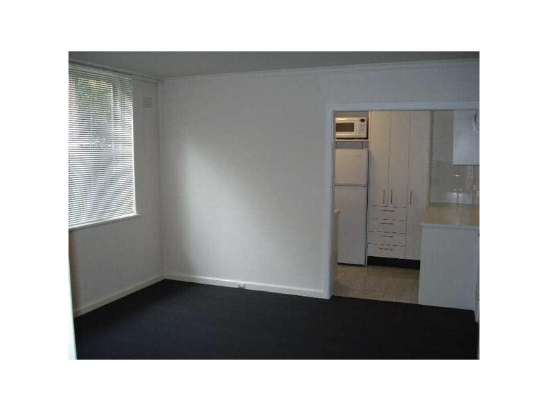 3/11  Chapel Street, St Kilda VIC 3182