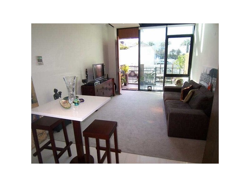 4A/6  Victoria Street, St Kilda VIC 3182