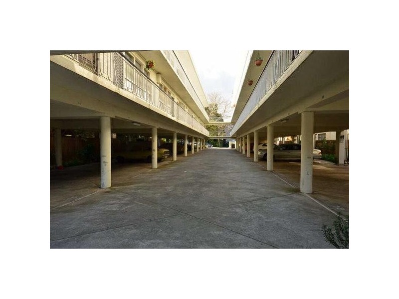 16/4  Wando Grove, St Kilda East VIC 3183