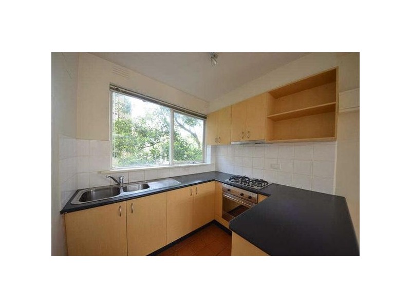 16/4  Wando Grove, St Kilda East VIC 3183