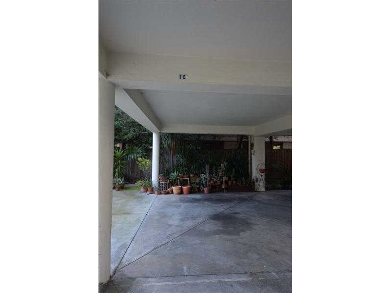 16/4  Wando Grove, St Kilda East VIC 3183