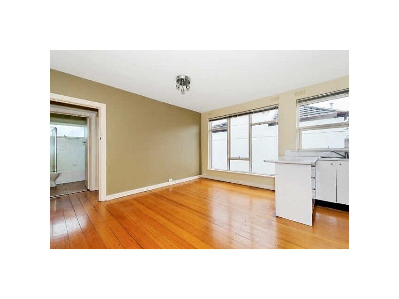 4/1  Marlton Crescent, St Kilda VIC 3182
