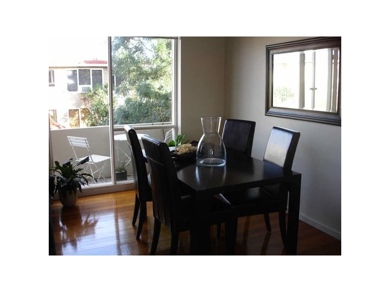 7/16  Avoca Avenue, Elwood VIC 3184