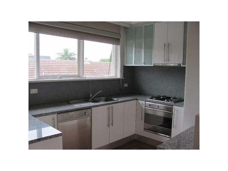 7/16  Avoca Avenue, Elwood VIC 3184