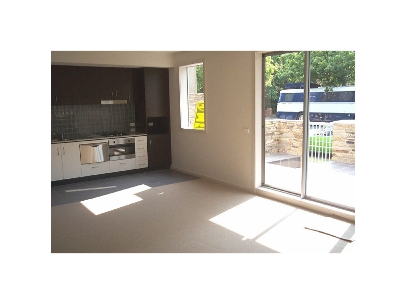 21/6  Lansdowne Road, St Kilda East VIC 3183