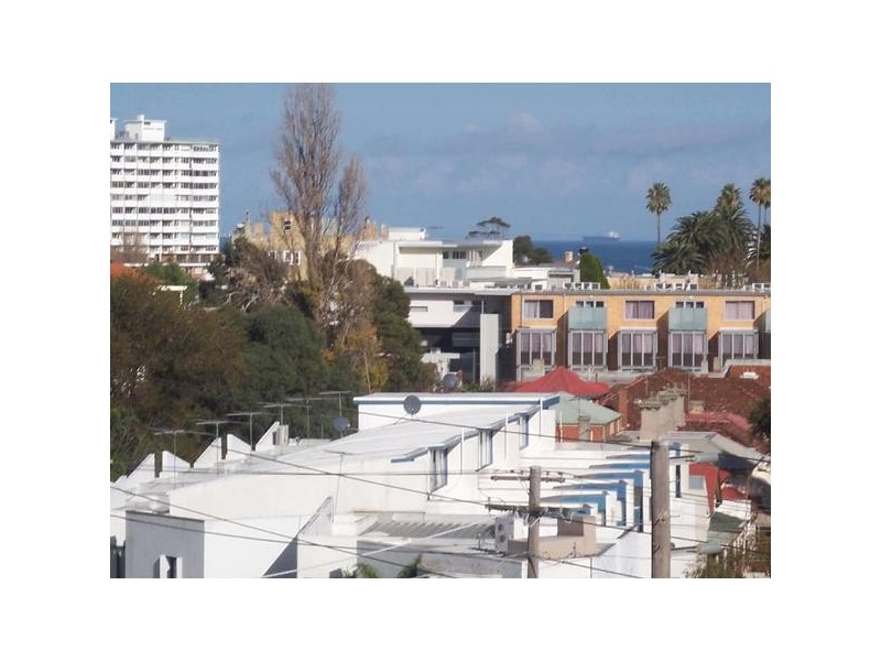 6/104  Barkly Street, St Kilda VIC 3182